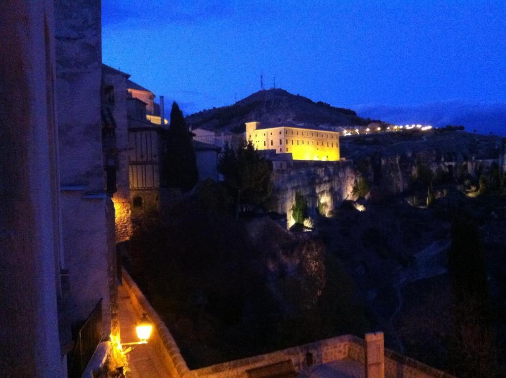 La Casa De San Pedro Appartement Cuenca  Buitenkant foto