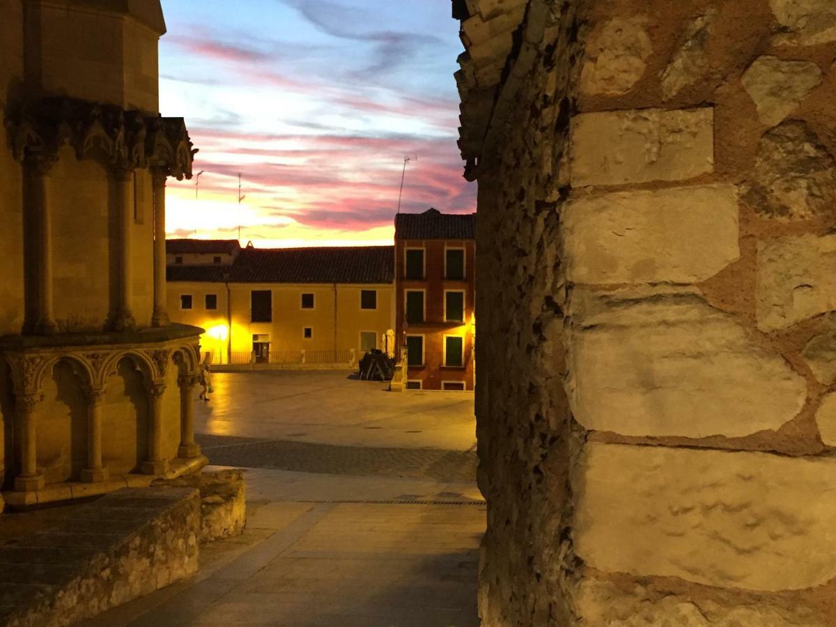 La Casa De San Pedro Appartement Cuenca  Buitenkant foto